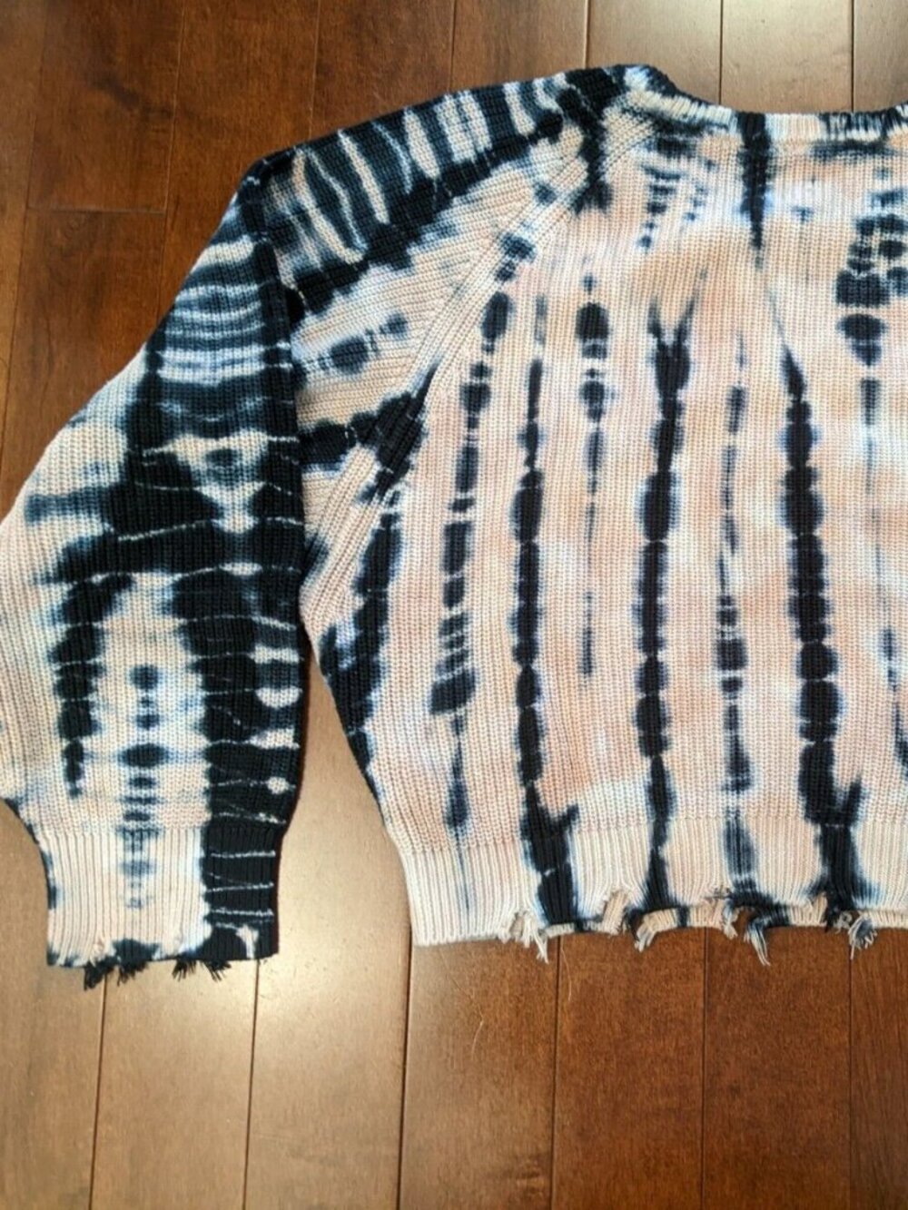 YFB young fabulous broke women's tie-dye cotton sweater in size small